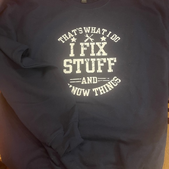 NWOT Navy Graphic Sweatshirt- I Fix Stuff and I Know Things Unisex L - Picture 2 of 4